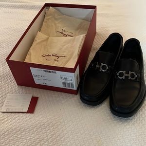 Mens ferragamo loafers